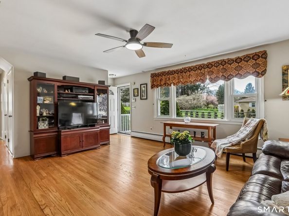 6 Country Ridge Road, Danbury CT 06811
