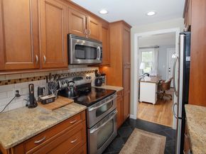 36 Hayes Lane, Ridgefield CT 06877