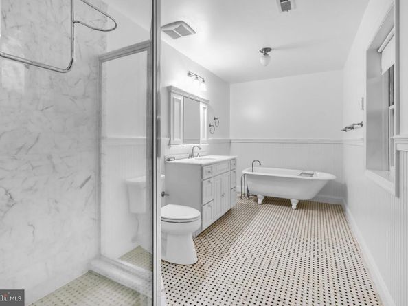 1218 Kensington Road, Mclean VA 22101