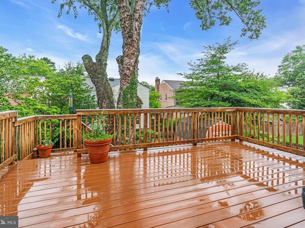 1218 Kensington Road, Mclean VA 22101