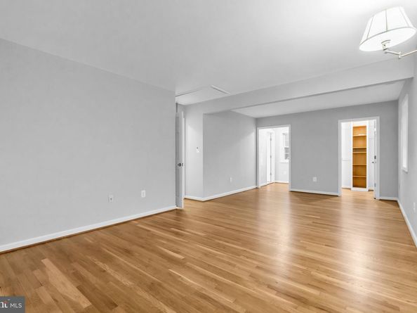 1218 Kensington Road, Mclean VA 22101