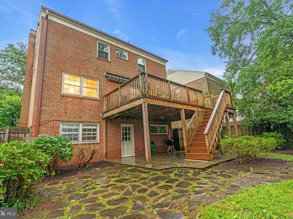 1218 Kensington Road, Mclean VA 22101
