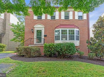 1218 Kensington Road