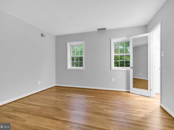 1218 Kensington Road, Mclean VA 22101