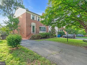 1218 Kensington Road, Mclean VA 22101