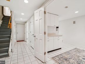 1818 Delancey Street, Philadelphia PA 19103