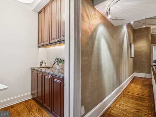 1818 Delancey Street, Philadelphia PA 19103