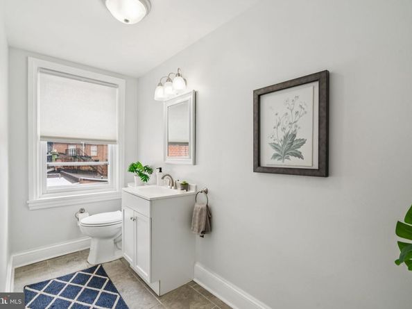 1818 Delancey Street, Philadelphia PA 19103