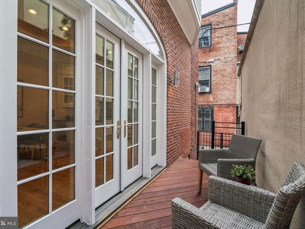 1818 Delancey Street, Philadelphia PA 19103