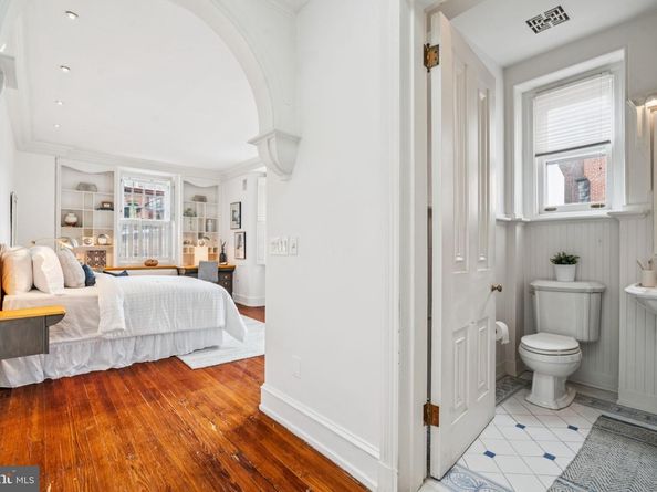 1818 Delancey Street, Philadelphia PA 19103