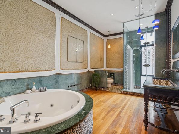 1818 Delancey Street, Philadelphia PA 19103