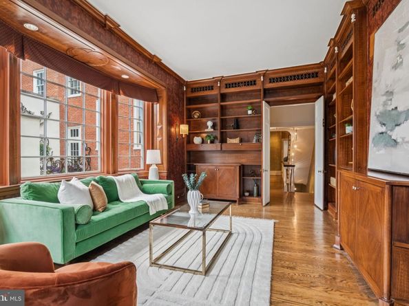 1818 Delancey Street, Philadelphia PA 19103