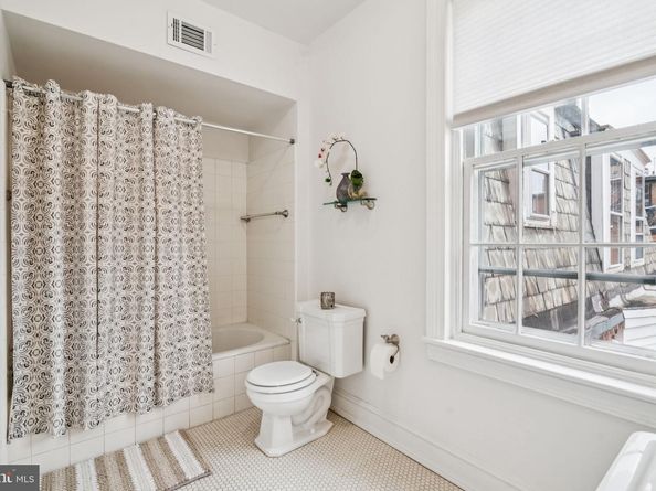 1818 Delancey Street, Philadelphia PA 19103