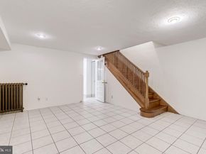 2217 39TH Place NW, Washington DC 20007