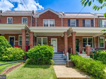 2217 39TH Place NW
