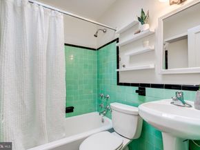 2217 39TH Place NW, Washington DC 20007
