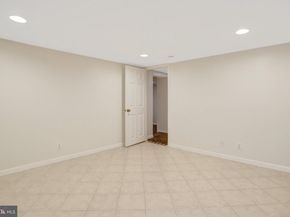 3004 S Columbus Street S A2, Arlington VA 22206