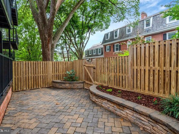 3004 S Columbus Street S A2, Arlington VA 22206