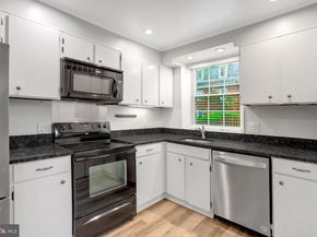 3004 S Columbus Street S A2, Arlington VA 22206