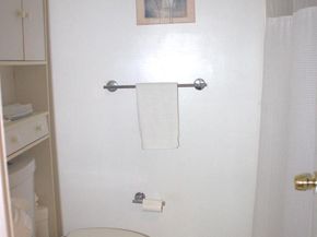 1902 Valley Terrace SE, Washington DC 20032