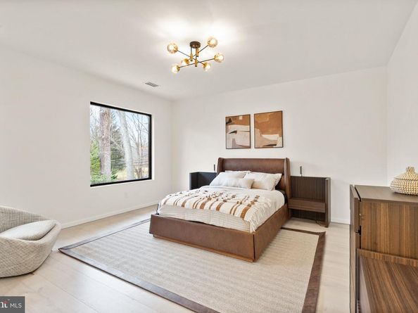 9408 Old Courthouse Road, Vienna VA 22182