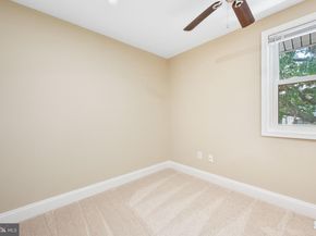86 Sugarland Run Drive, Sterling VA 20164