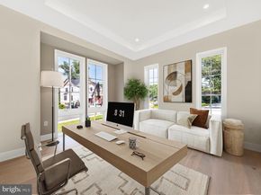 1009 Hillcrest Drive SW, Vienna VA 22180