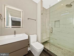 1009 Hillcrest Drive SW, Vienna VA 22180