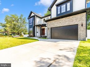 1009 Hillcrest Drive SW, Vienna VA 22180