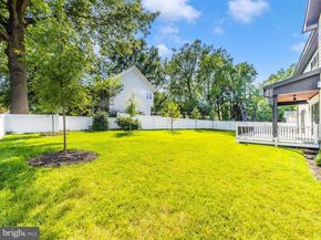 1009 Hillcrest Drive SW, Vienna VA 22180
