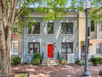 125 Bates Street NW
