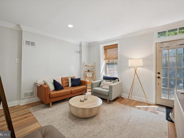 4343 Boone Street, Philadelphia PA 19128