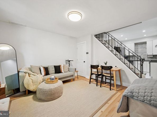 4343 Boone Street, Philadelphia PA 19128