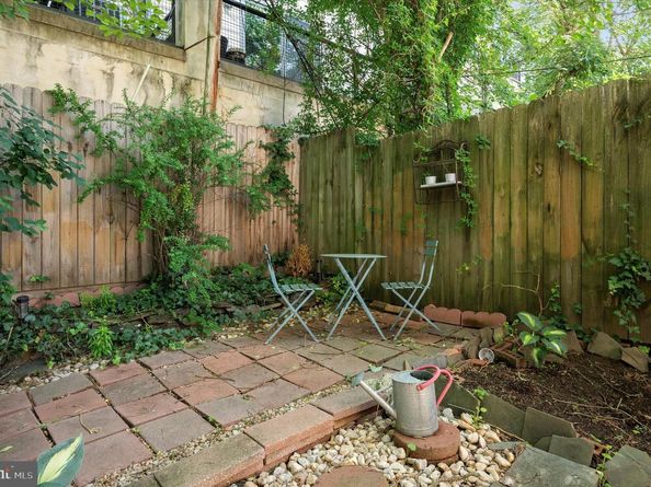 4343 Boone Street, Philadelphia PA 19128