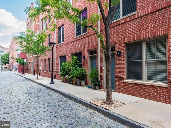 133 N Bread Street J3, Philadelphia PA 19106