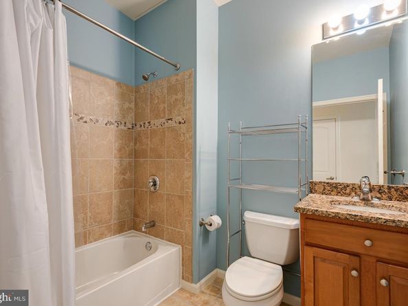 133 N Bread Street J3, Philadelphia PA 19106