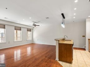 133 N Bread Street J3, Philadelphia PA 19106
