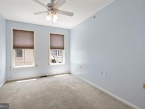 133 N Bread Street J3, Philadelphia PA 19106