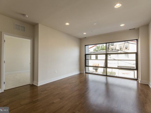 600 S 24TH Street 213, Philadelphia PA 19146