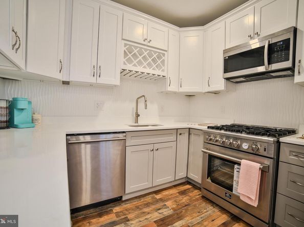 628 S Clifton, Philadelphia PA 19147