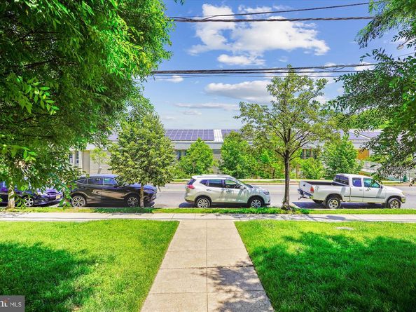 5110 Fort Totten Drive NE 4, Washington DC 20011