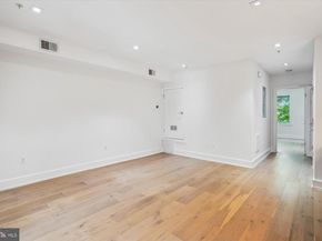 5110 Fort Totten Drive NE 4, Washington DC 20011