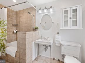 1915 16TH Street NW 203, Washington DC 20009