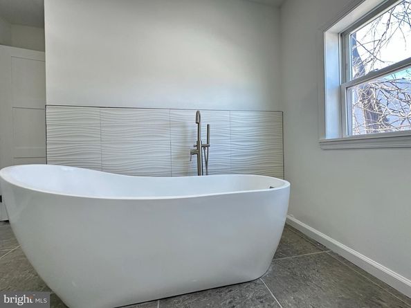 1420 S 20TH Street, Philadelphia PA 19146