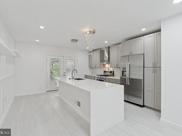 1420 S 20TH Street, Philadelphia PA 19146