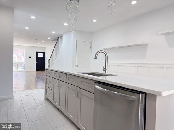 1420 S 20TH Street, Philadelphia PA 19146