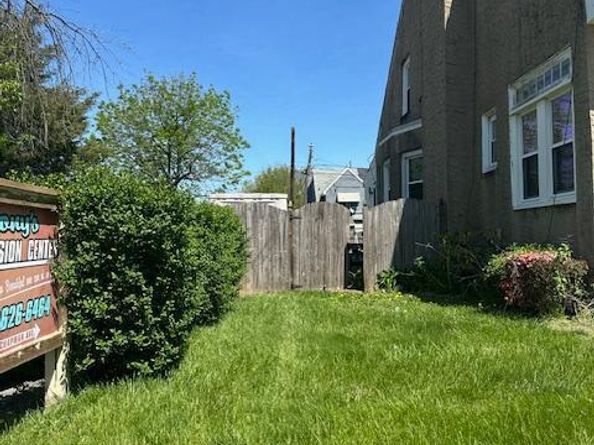 219 N Wycombe Avenue, Lansdowne PA 19050