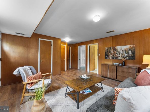 6412 24TH Street N, Arlington VA 22207