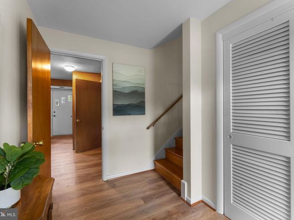 6412 24TH Street N, Arlington VA 22207