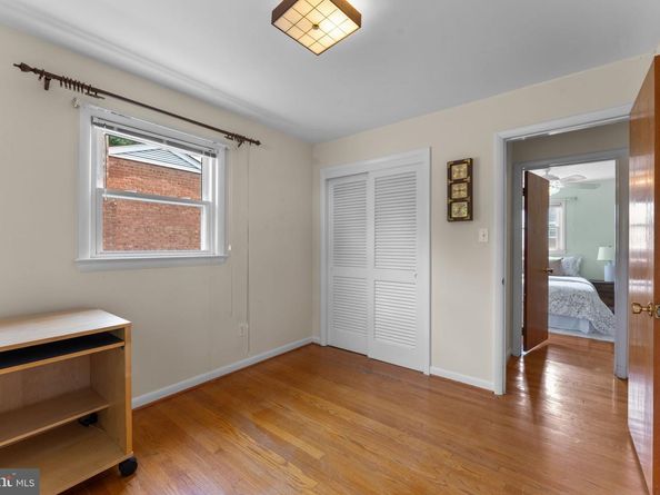6412 24TH Street N, Arlington VA 22207